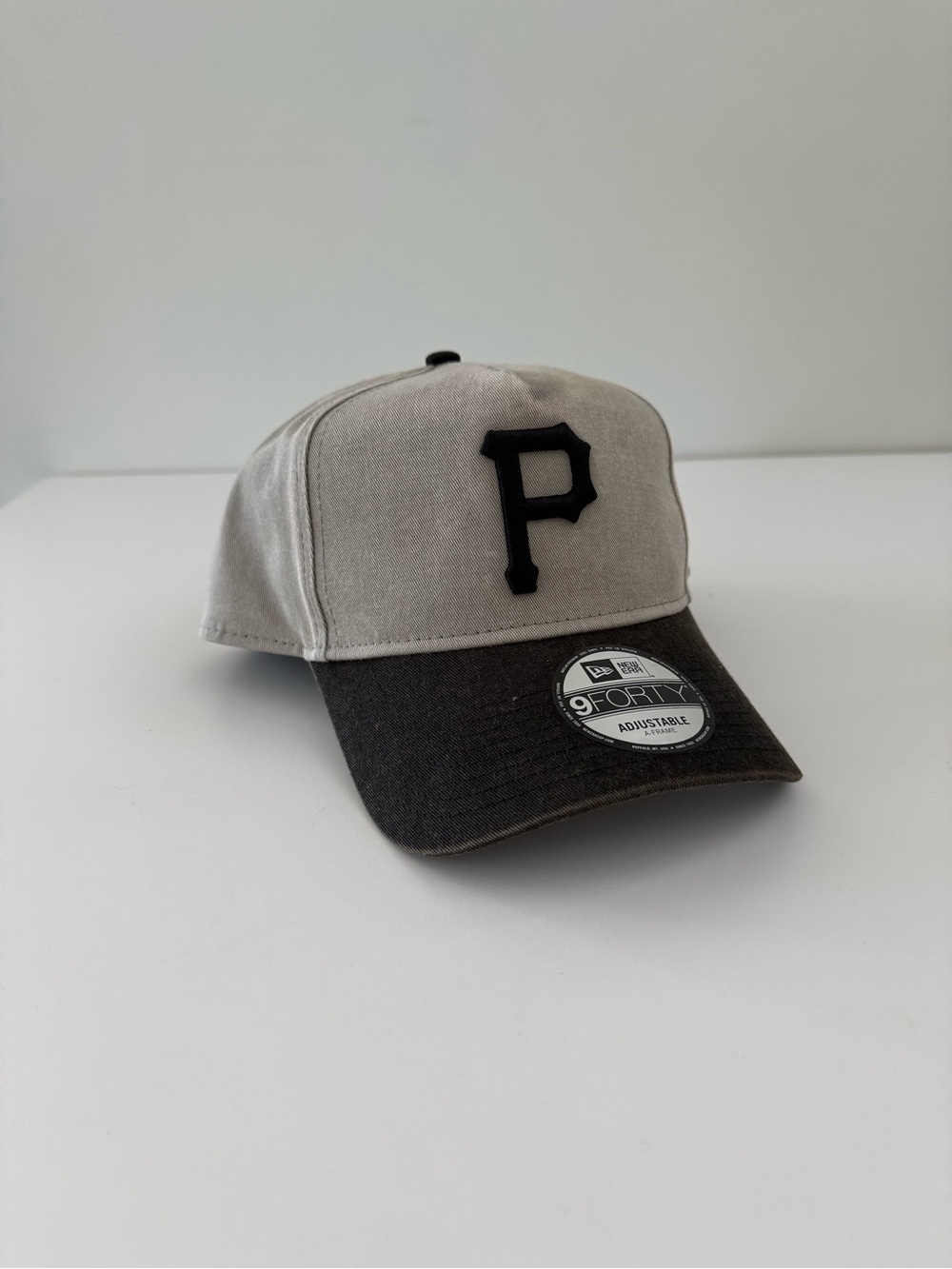 Pittsburgh Pirates New Era 9FORTY A-Frame Washed Gray/Black